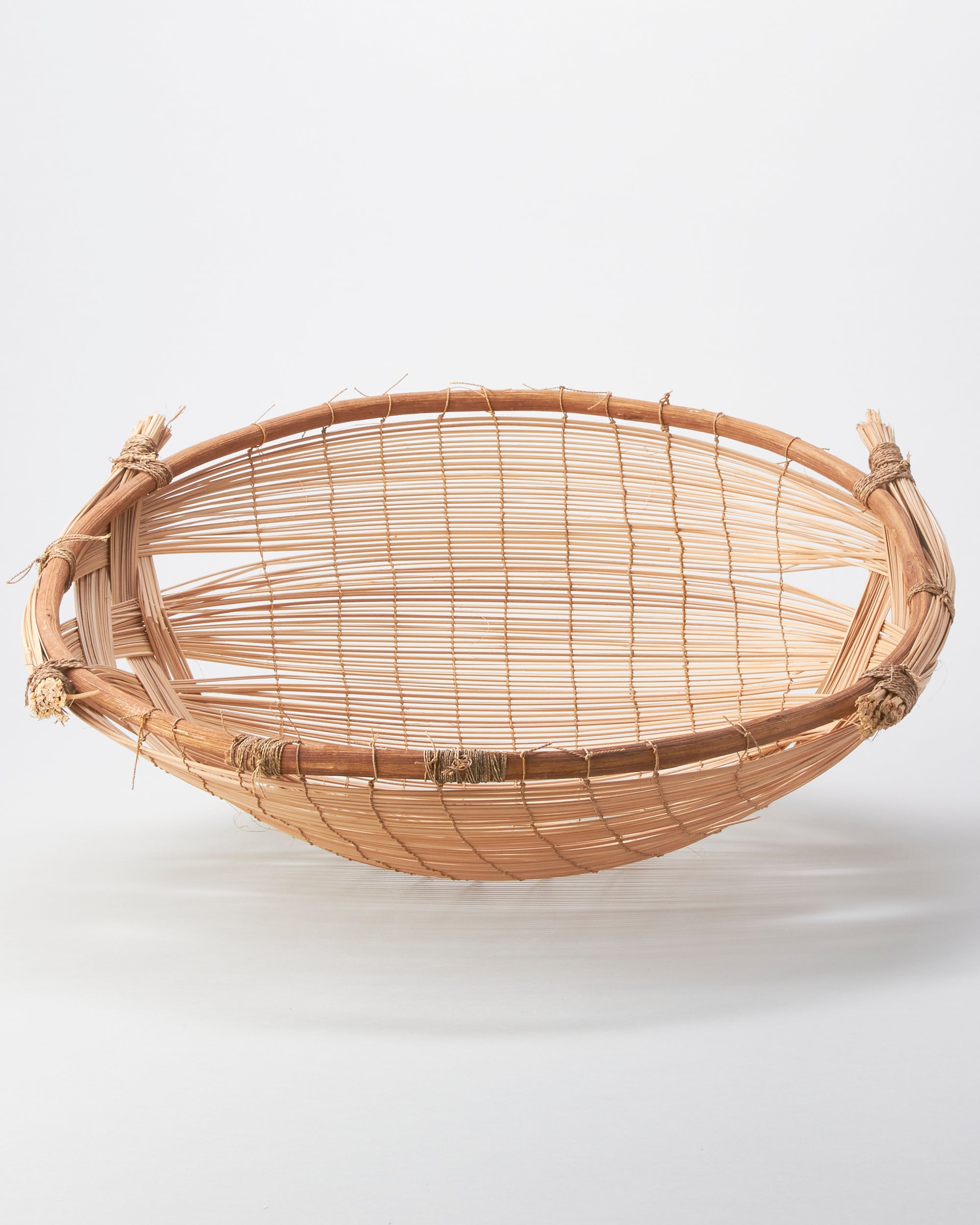 http://shopgoodfriend.com/cdn/shop/products/large-mehinako-traditional-fishing-basket-2.jpg?v=1634679833