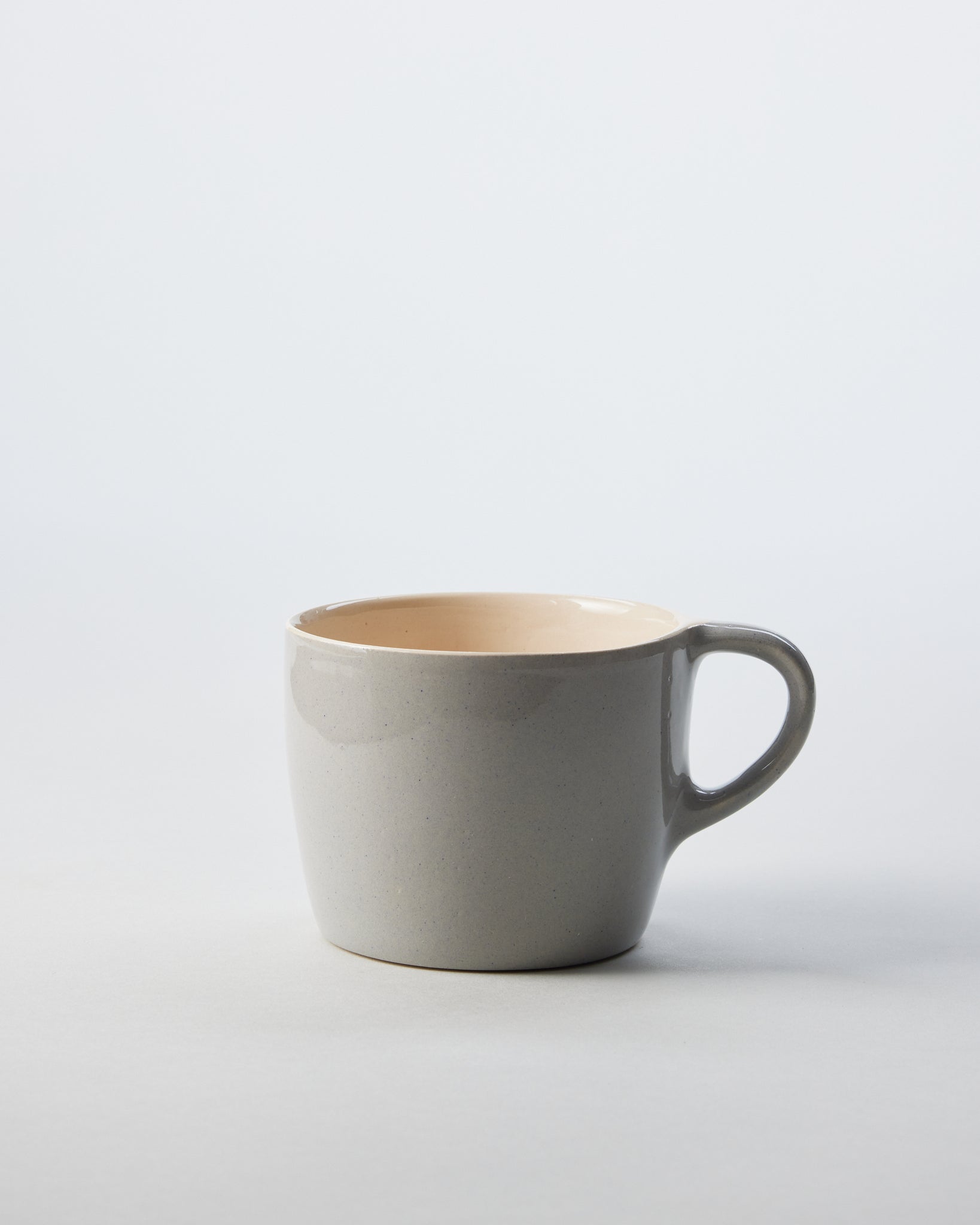 Medium Mug in Pumice