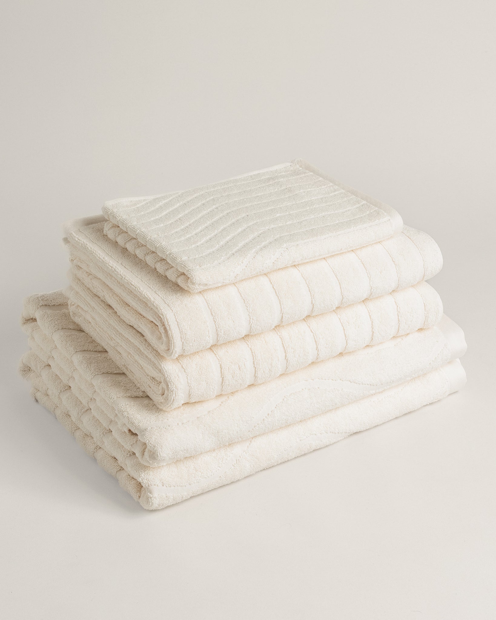 Johanna Bath Sheet in Ivory