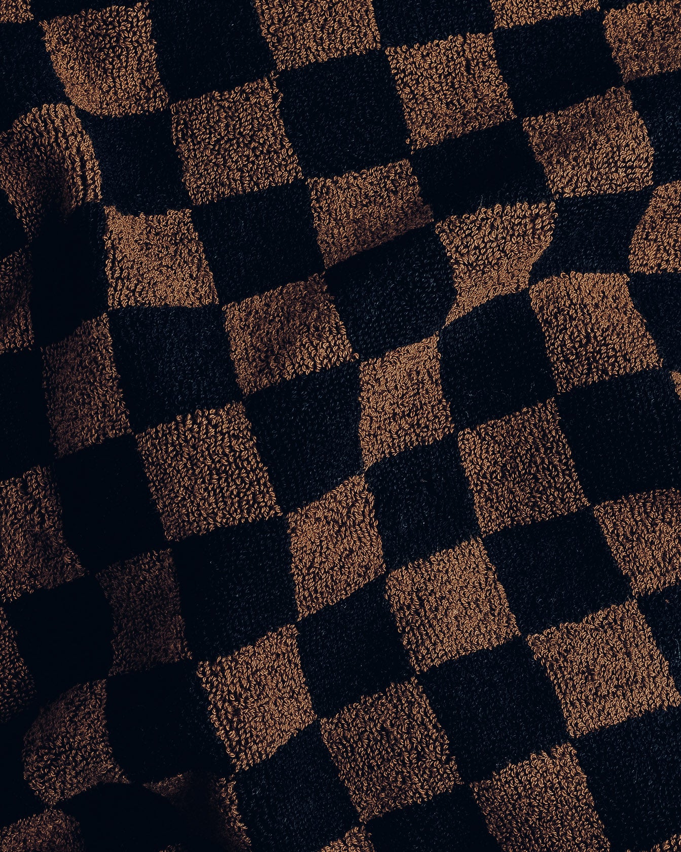 Roman Pool Towel in Tabac & Noir