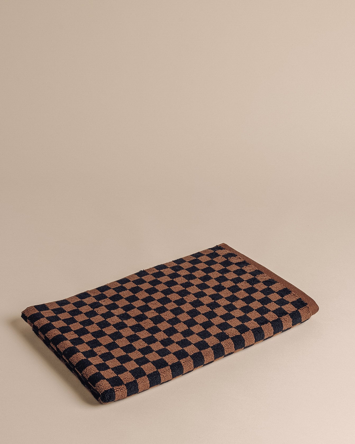 Beppu Bath Mat in Tabac & Noir