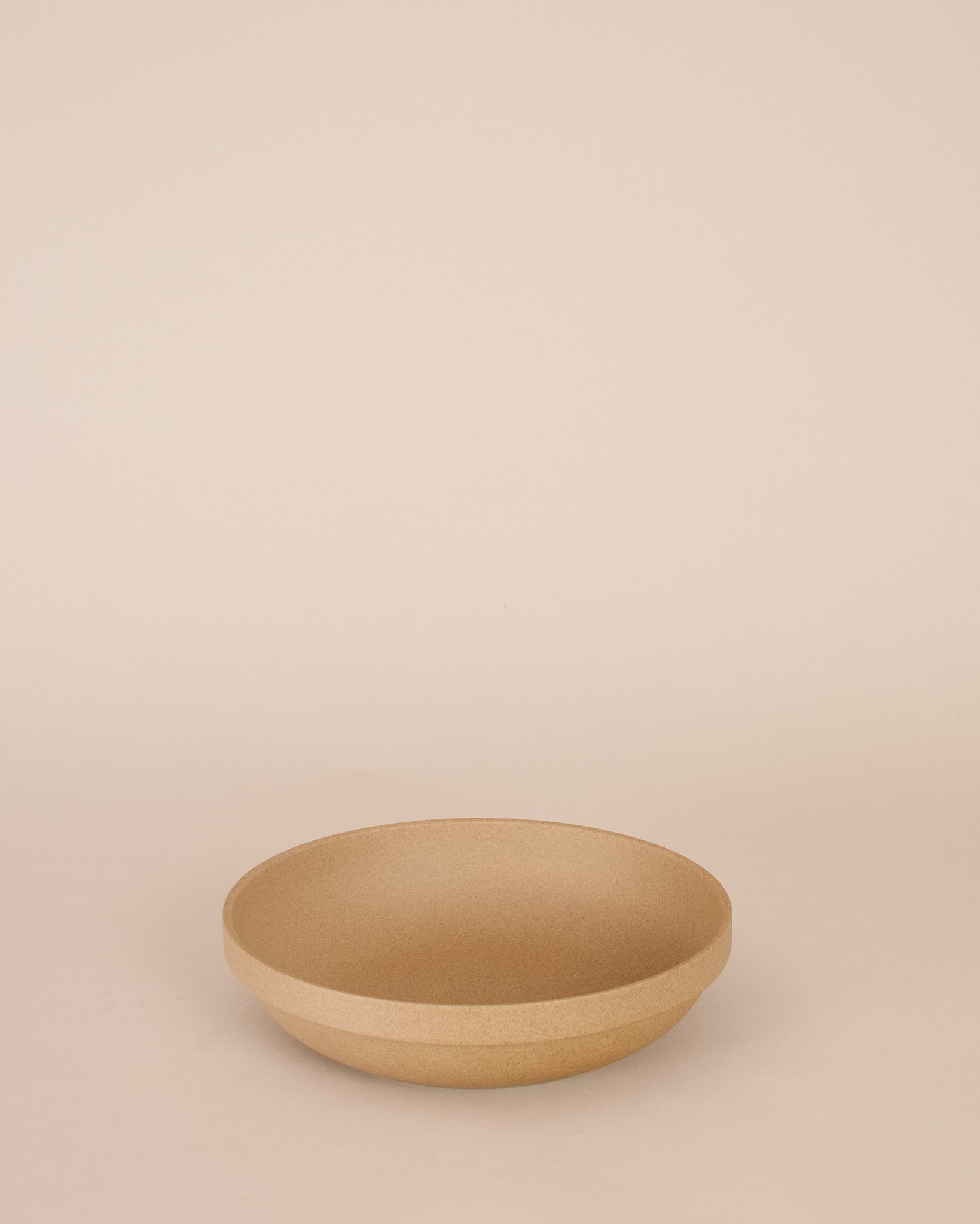 Hasami 8 5/8-inch Round Bowl in Natural