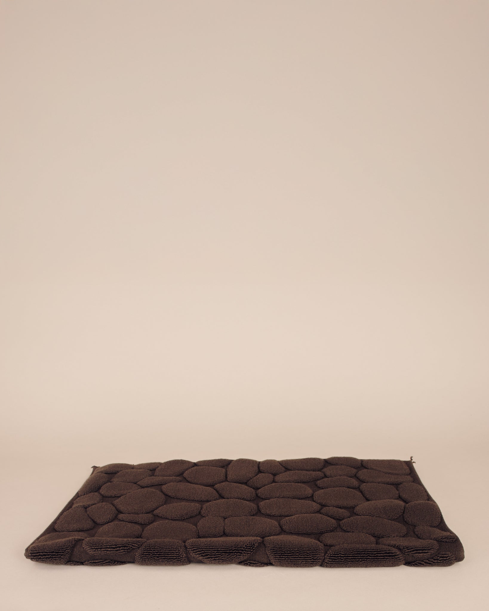 Ishikoro Pebble Stone Bath Mat in Grey