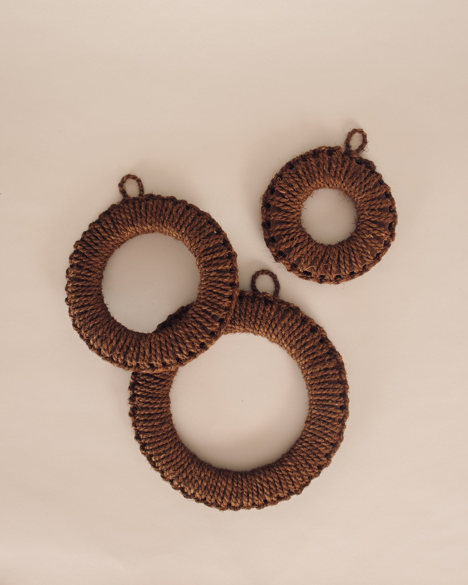 Hand-Knit Pot Stand
