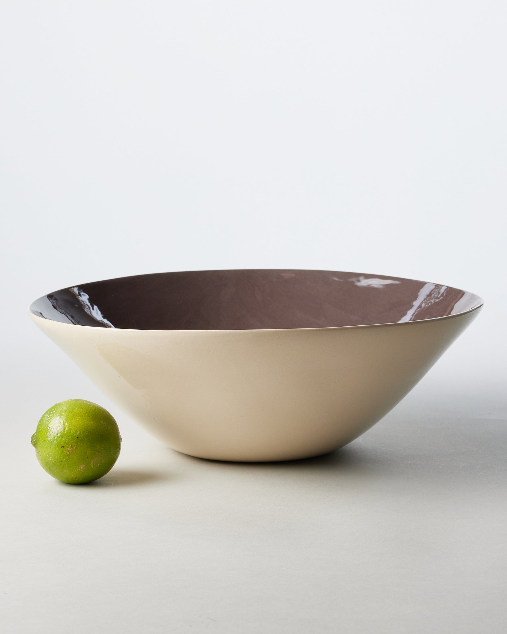 Medium Deep Bowl in Cocoa