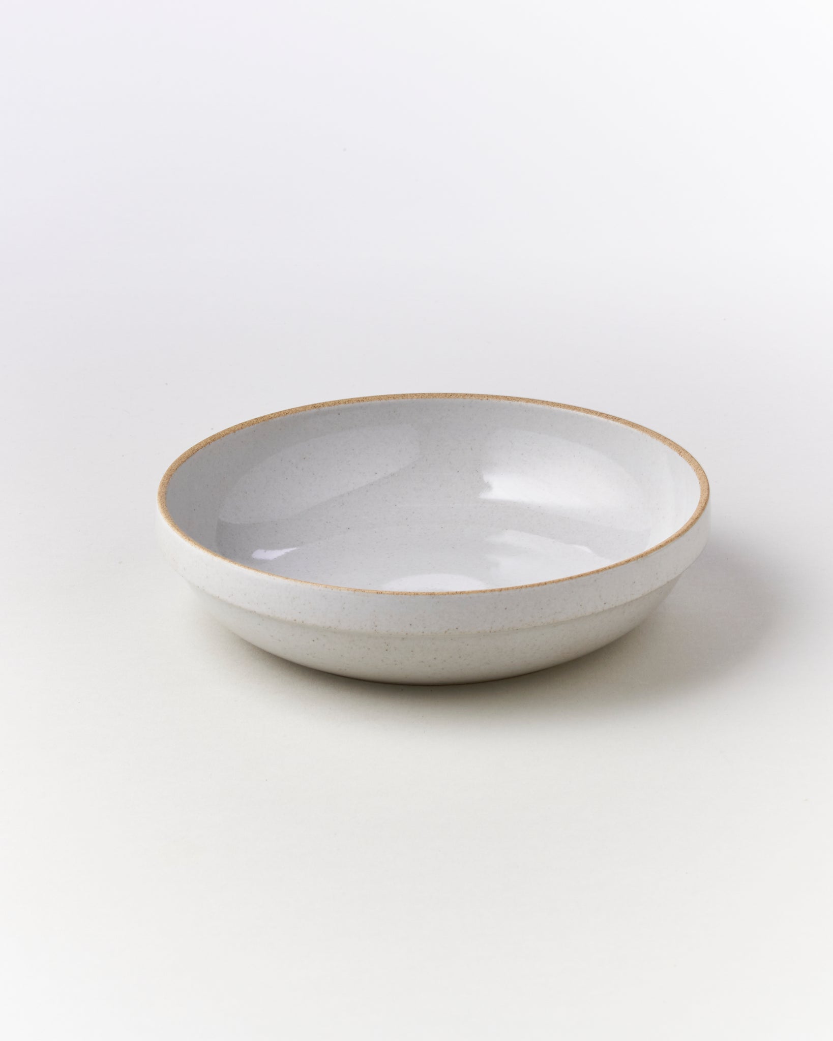 Hasami 8 5/8-inch Round Bowl in Gloss Grey