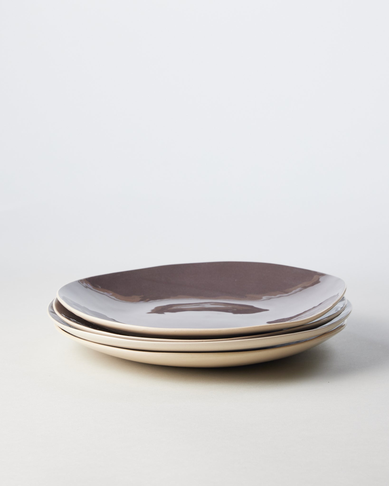 Medium Plate in Cocoa